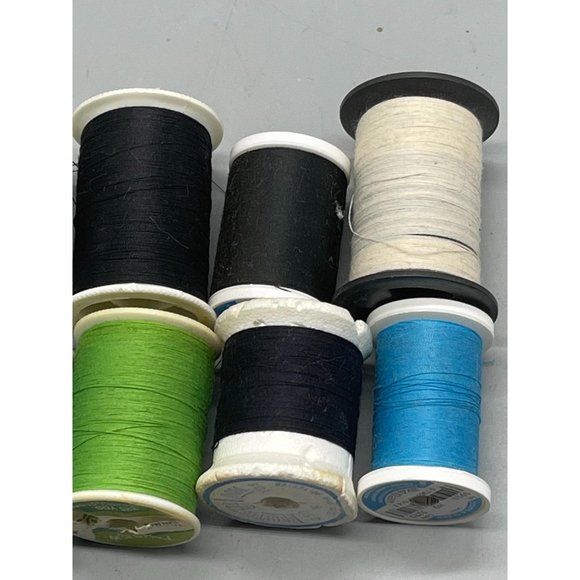 10 spools of polyester thread varying colors and sizes READ see photos - Picture 4 of 5